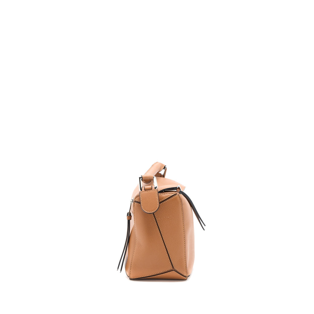 LOEWE SMALL PUZZLE BAG CLASSIC CALFSKIN TAN SHW