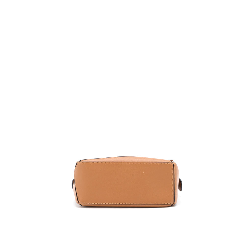 LOEWE SMALL PUZZLE BAG CLASSIC CALFSKIN TAN SHW