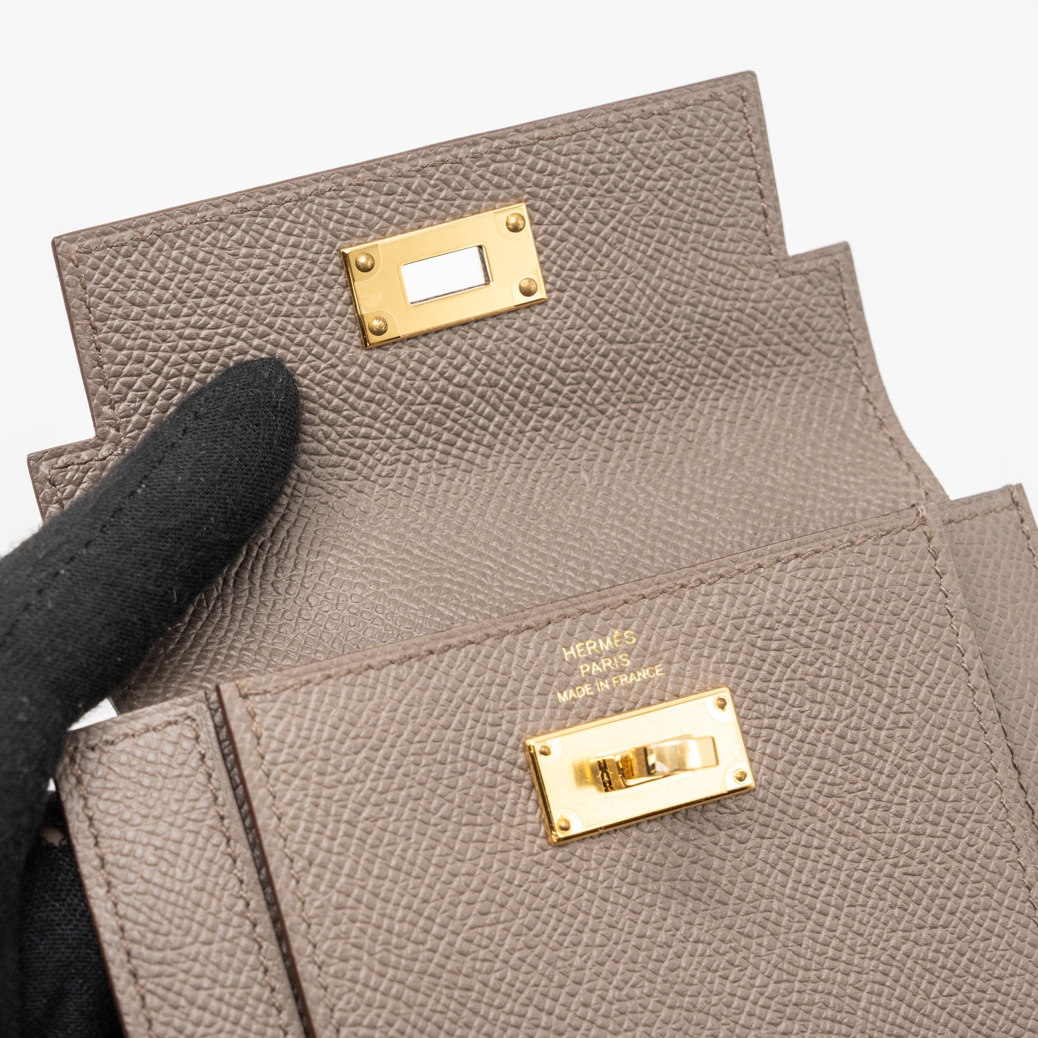 HERMES KELLY POCKET COMPACT WALLET EPSOM GRIS ETAIN GHW