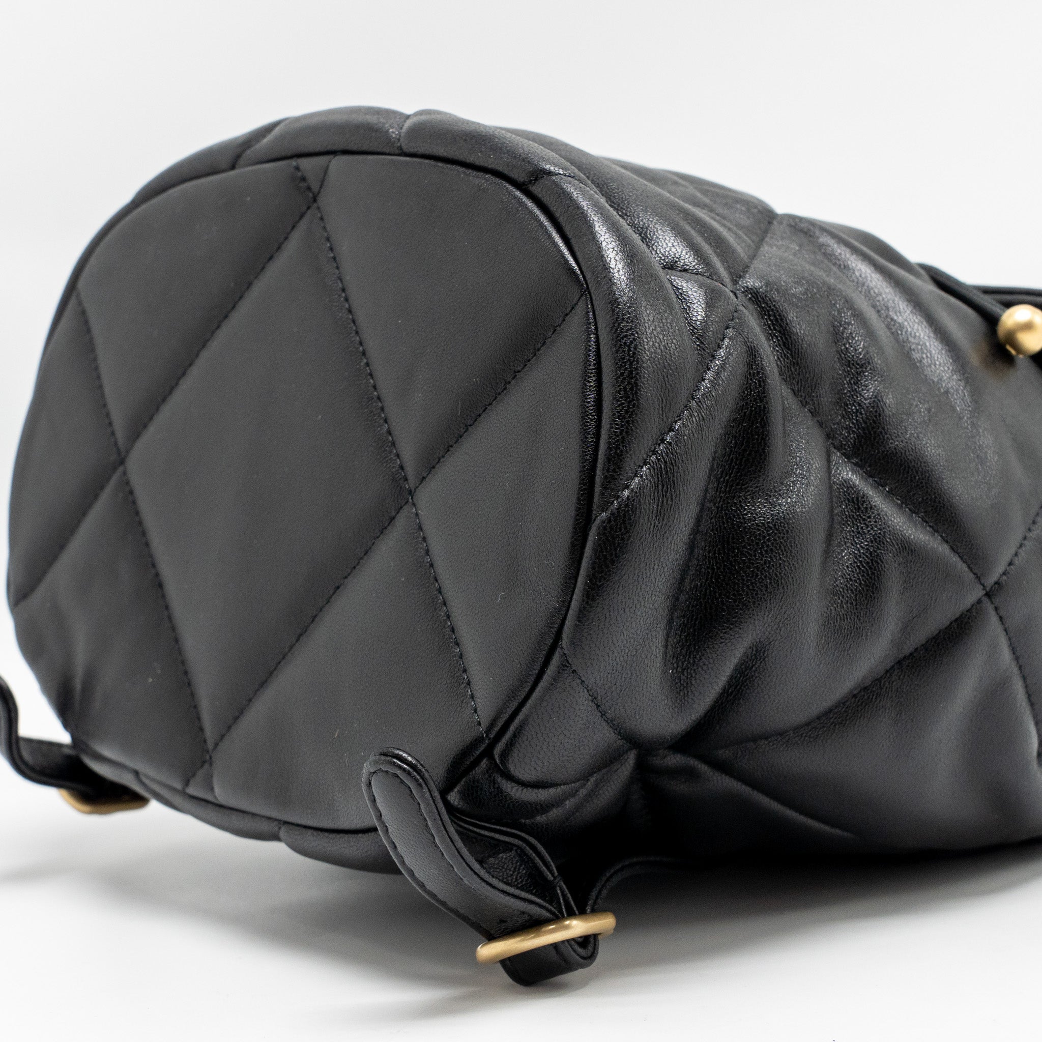 CHANEL 24C 19 BACKPACK LAMBSKIN BLACK MULTICOLOUR HARDWARE (MICROCHIP)