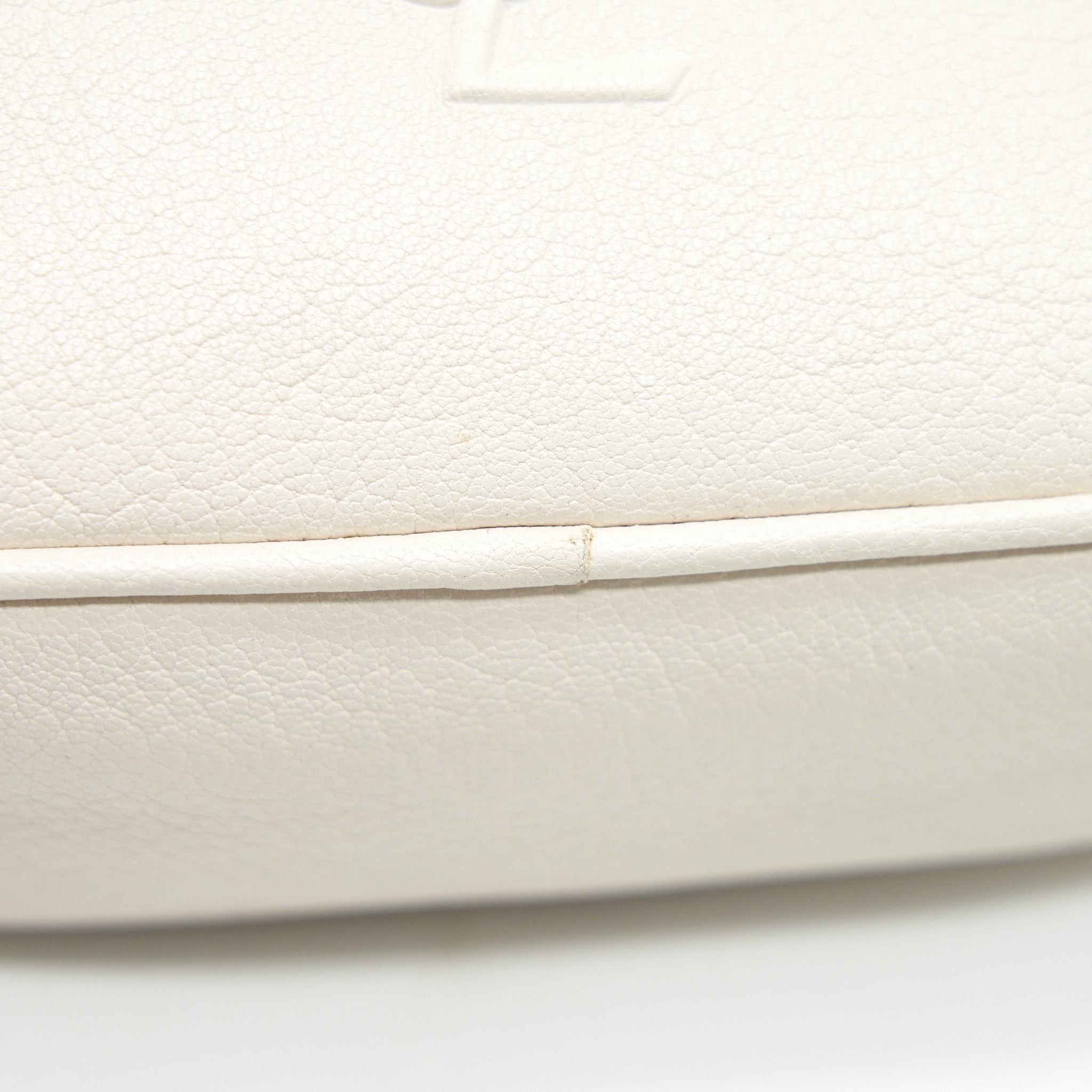 SAINT LAURENT BELT CAMERA BAG WHITE