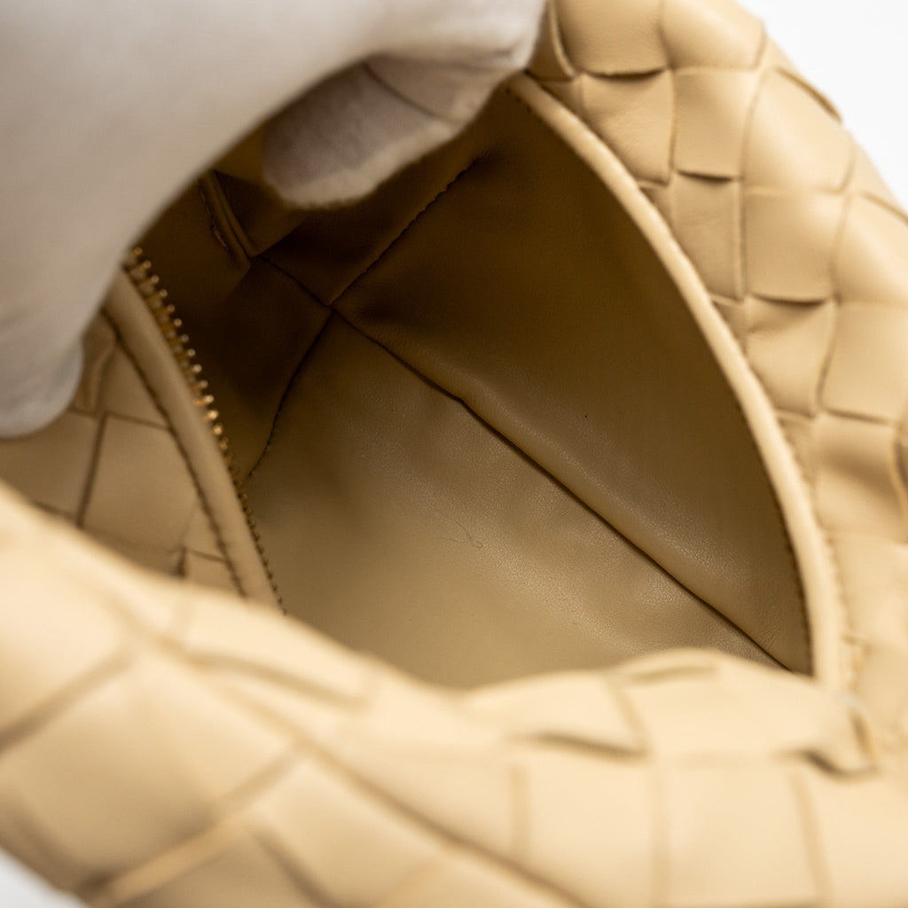 BOTTEGA VENETA MINI JODIE LAMBSKIN LIGHT BEIGE GHW