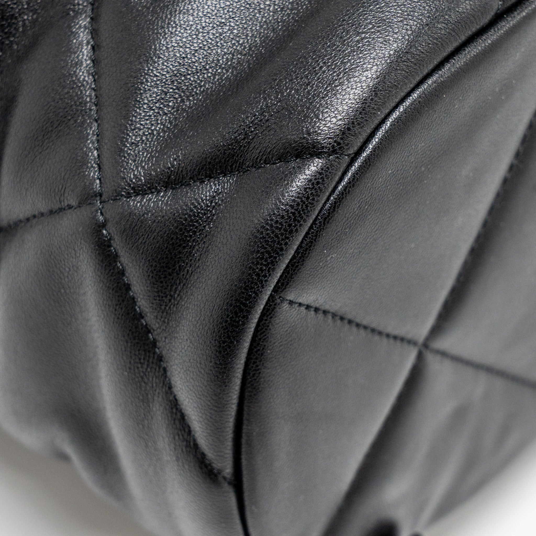 CHANEL 24C 19 BACKPACK LAMBSKIN BLACK MULTICOLOUR HARDWARE (MICROCHIP)
