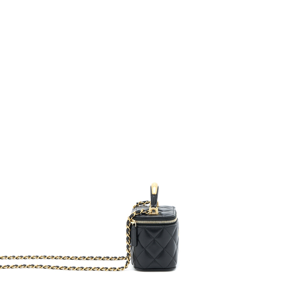 CHANEL 22B DETAILED TOP HANDLE MINI VANITY WITH CHAIN LAMBSKIN BLACK BRUSHED GHW