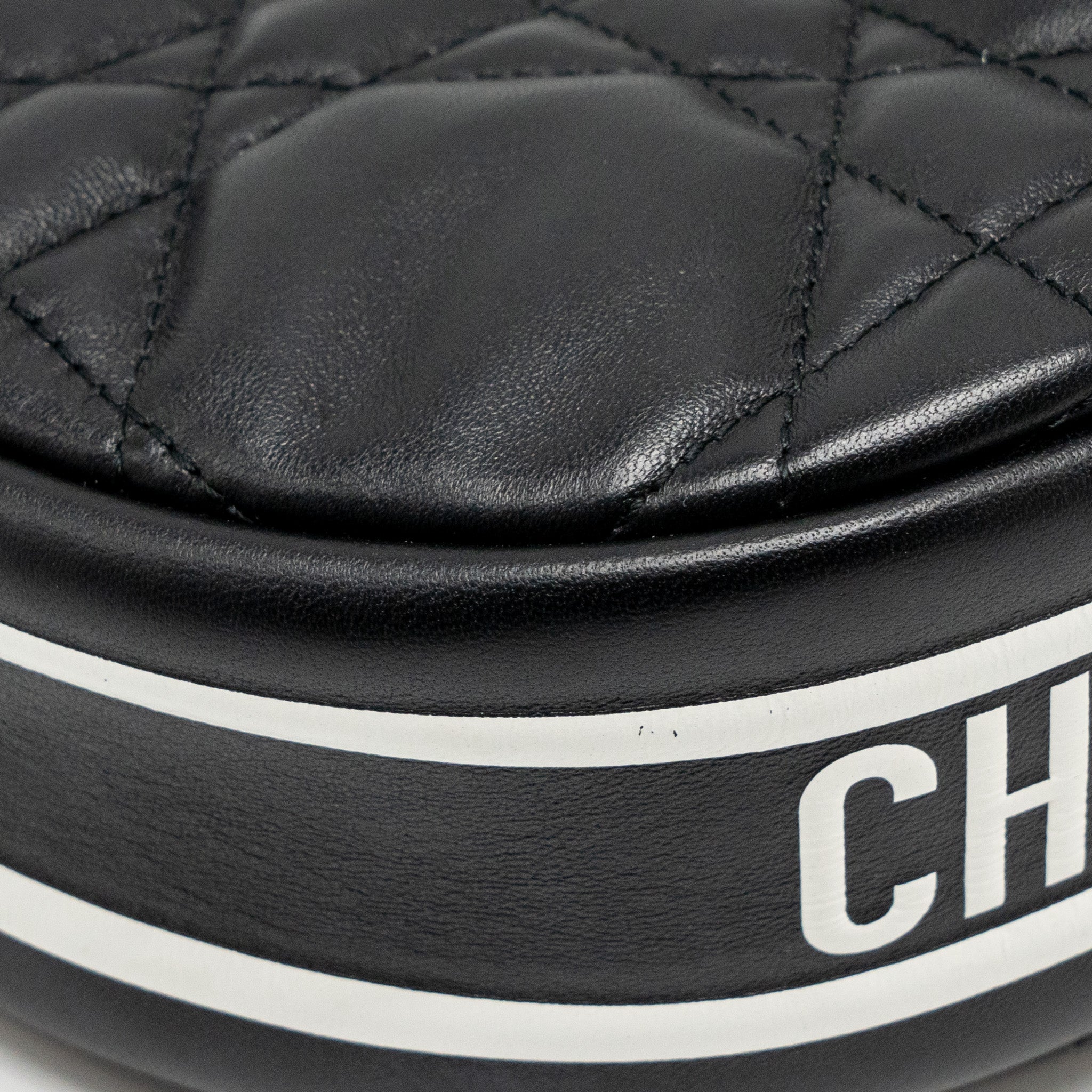 DIOR SMALL VIBE HOBO BAG CANNAGE LAMBSKIN BLACK/WHITE LGHW