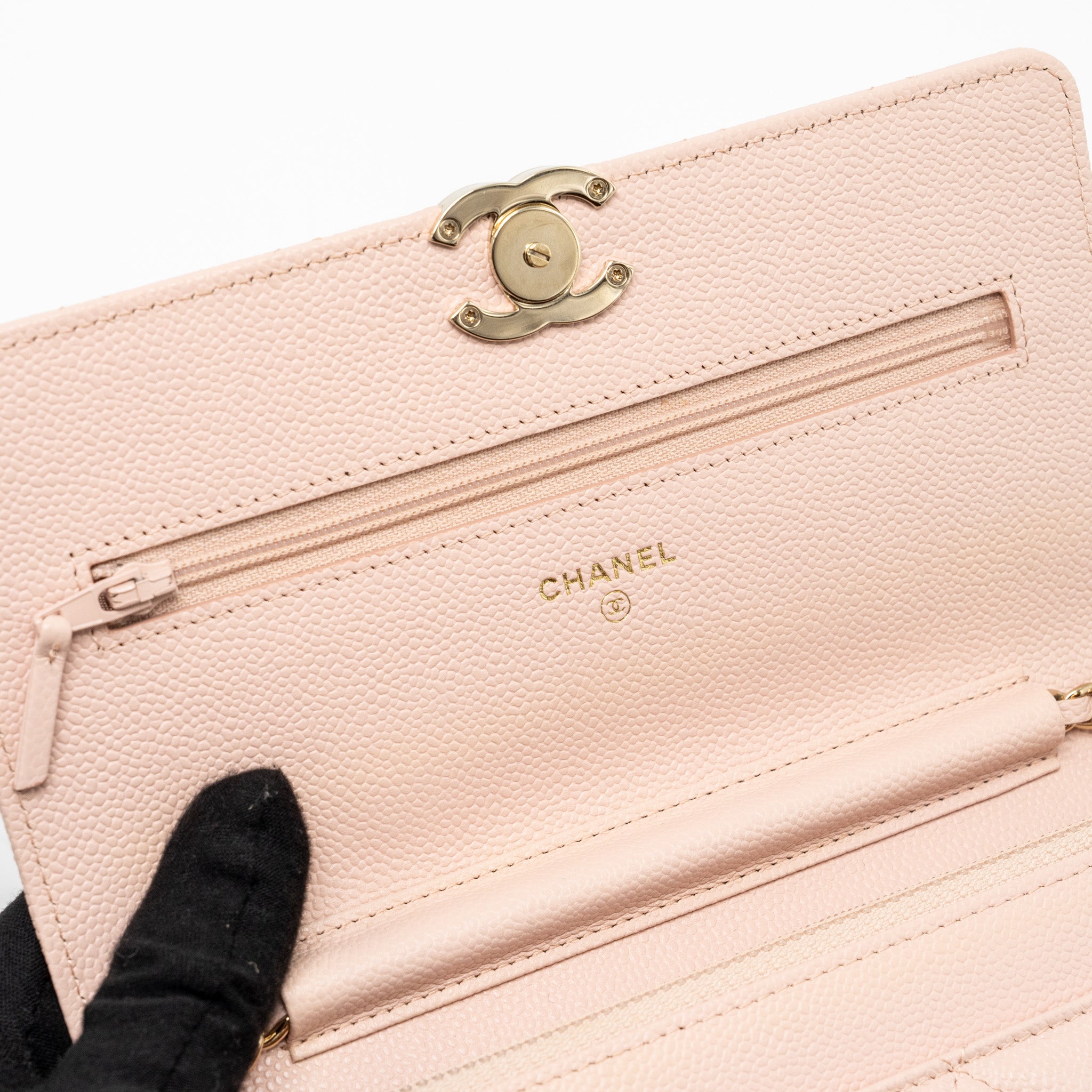 CHANEL ENAMEL LOGO QUILTED WALLET ON CHAIN CAVIAR LIGHT PINK LGHW