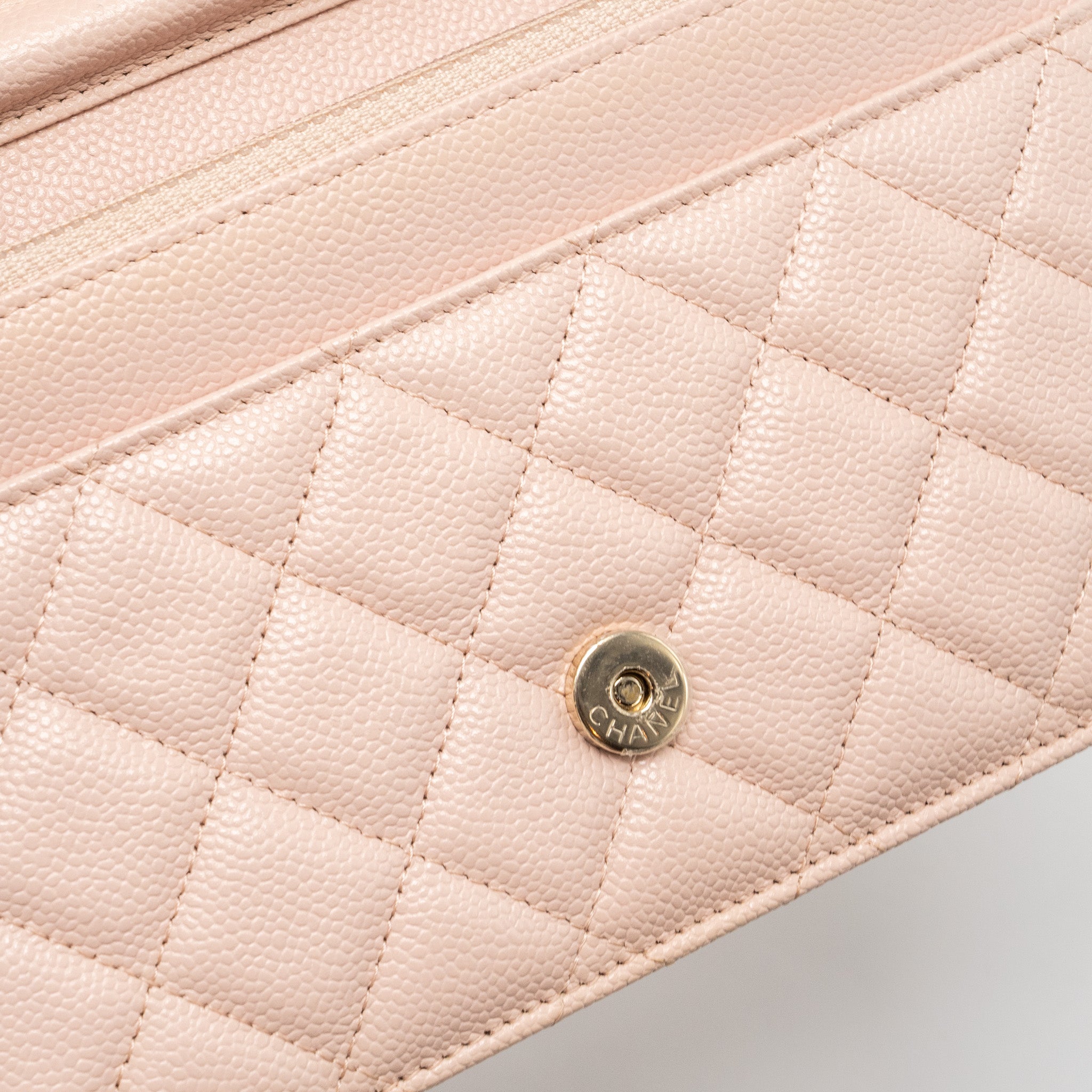 CHANEL ENAMEL LOGO QUILTED WALLET ON CHAIN CAVIAR LIGHT PINK LGHW