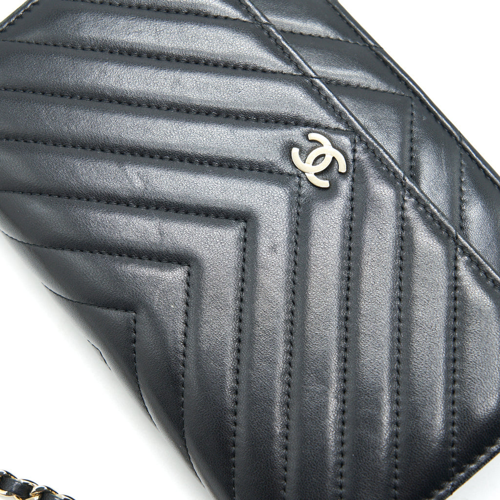 CHANEL CHEVRON WALLET ON CHAIN LAMBSKIN BLACK WITH GHW
