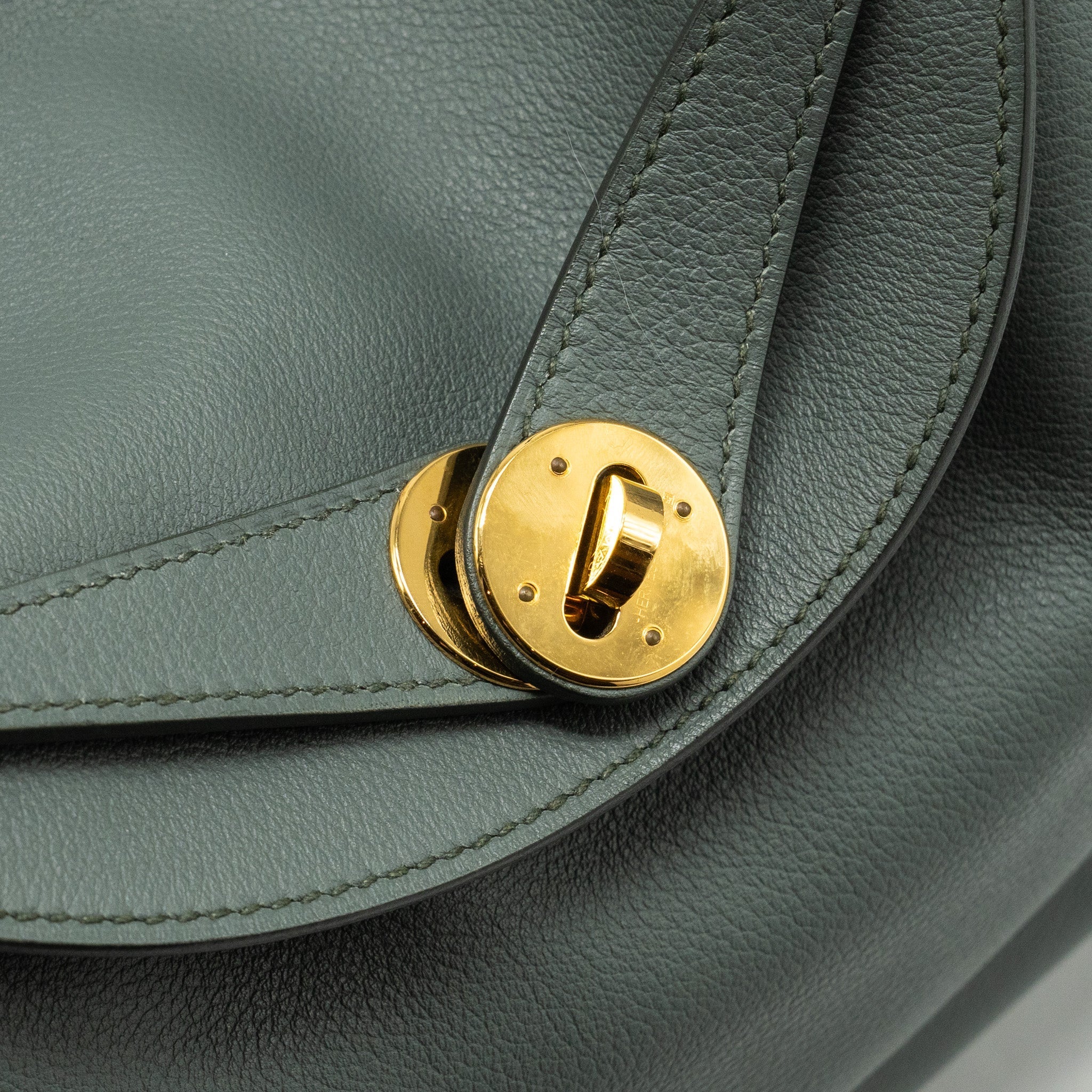 HERMES LINDY 26 EVERCOLOR VERT AMANDE GHW