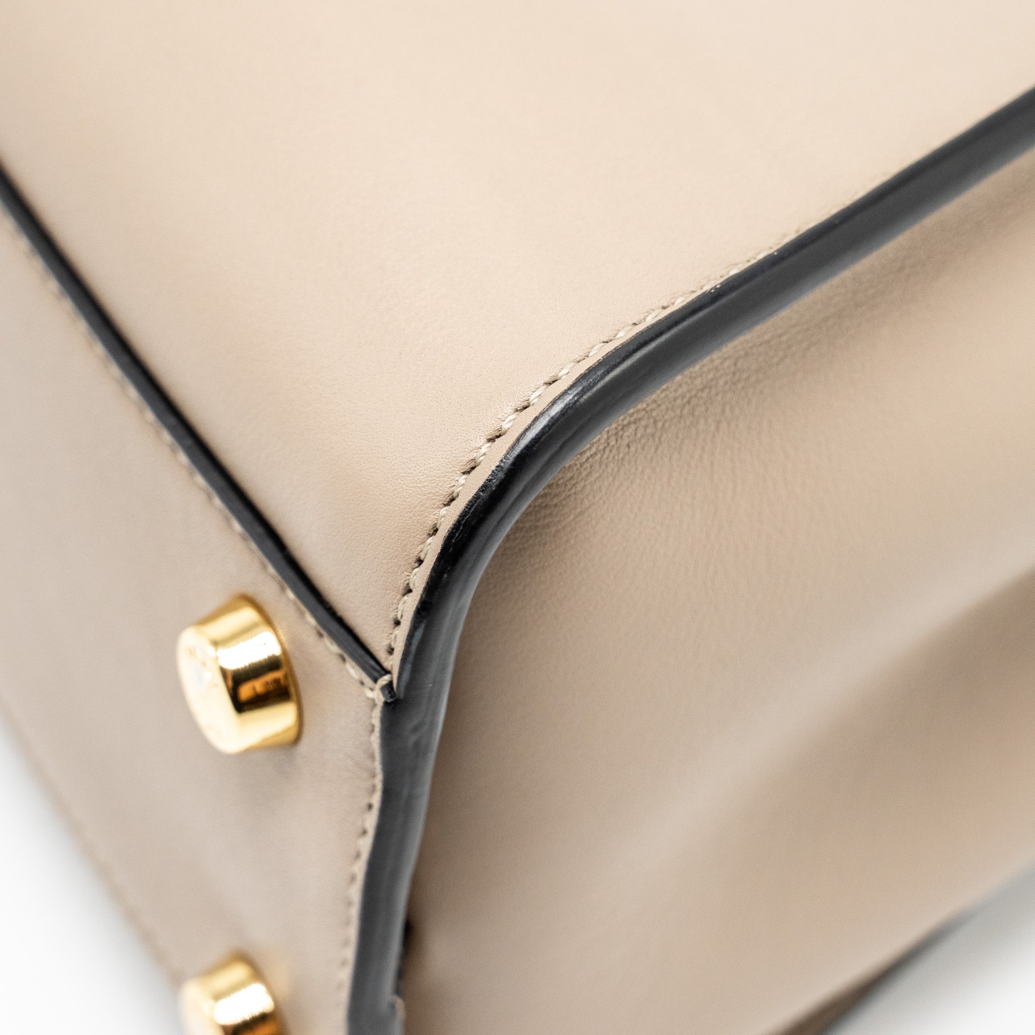 FENDI PEEKABOO HANDLE BAG CALFSKIN DOVE/BLACK GHW