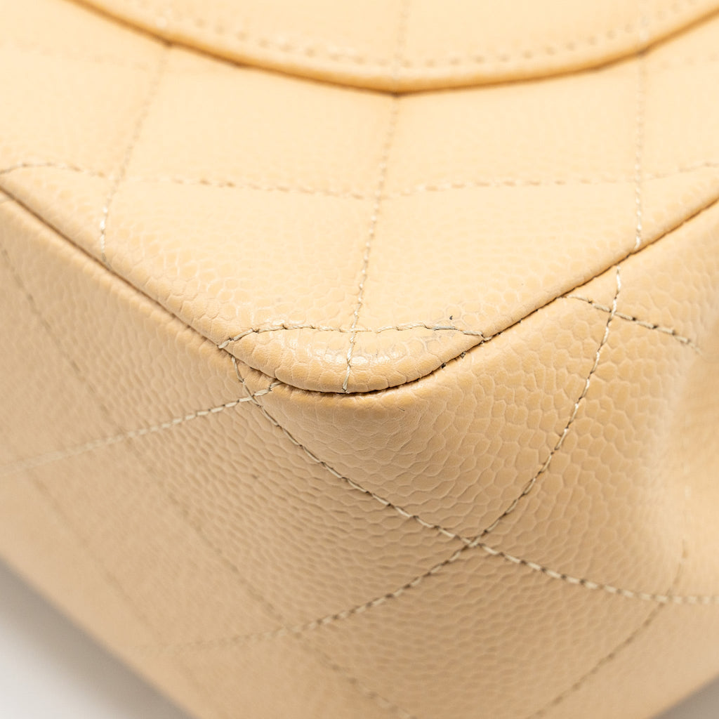 CHANEL JUMBO CLASSIC DOUBLE FLAP CAVIAR BEIGE LGHW (MICROCHIP)