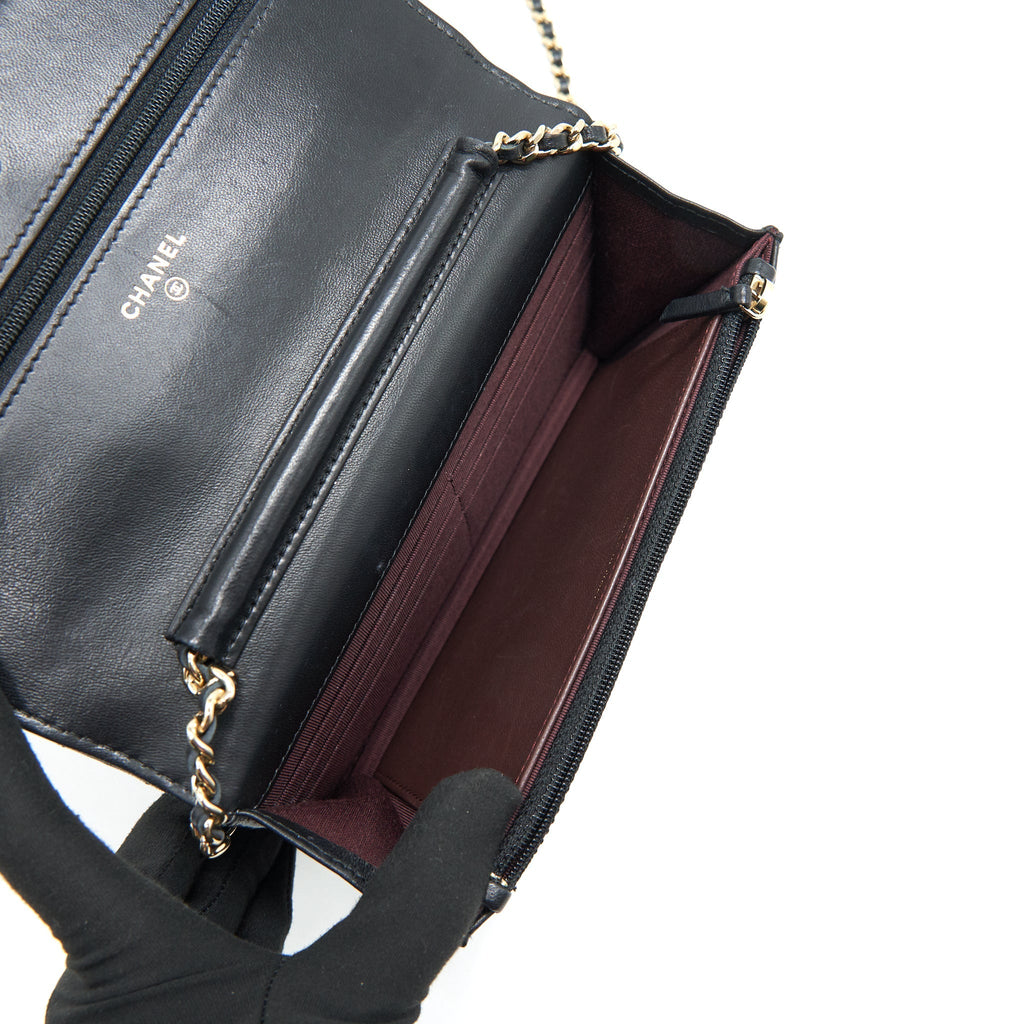 CHANEL CHEVRON WALLET ON CHAIN LAMBSKIN BLACK WITH GHW