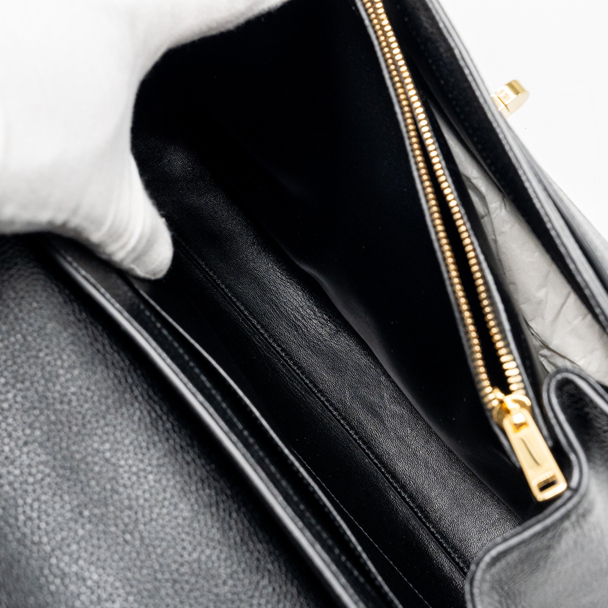 CELINE 16 BAG GRAINED CALFSKIN BLACK GHW