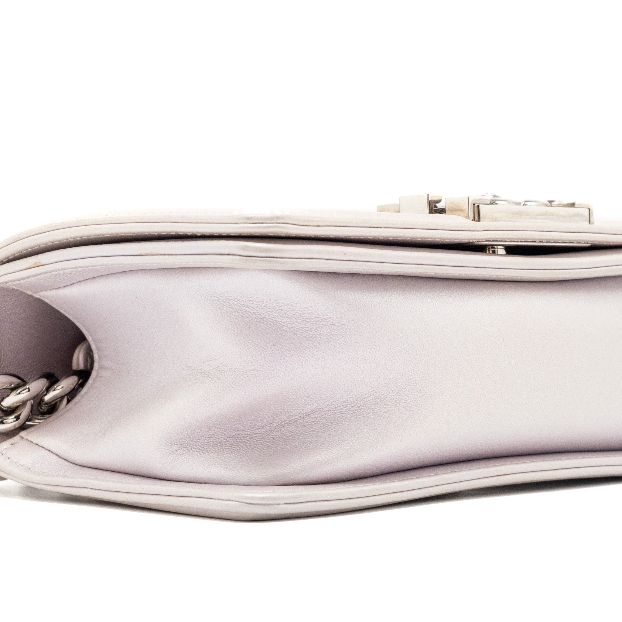 CHANEL SMALL CHEVRON BOY BAG LAMBSKIN IRIDESCENT LIGHT PURPLE SHW