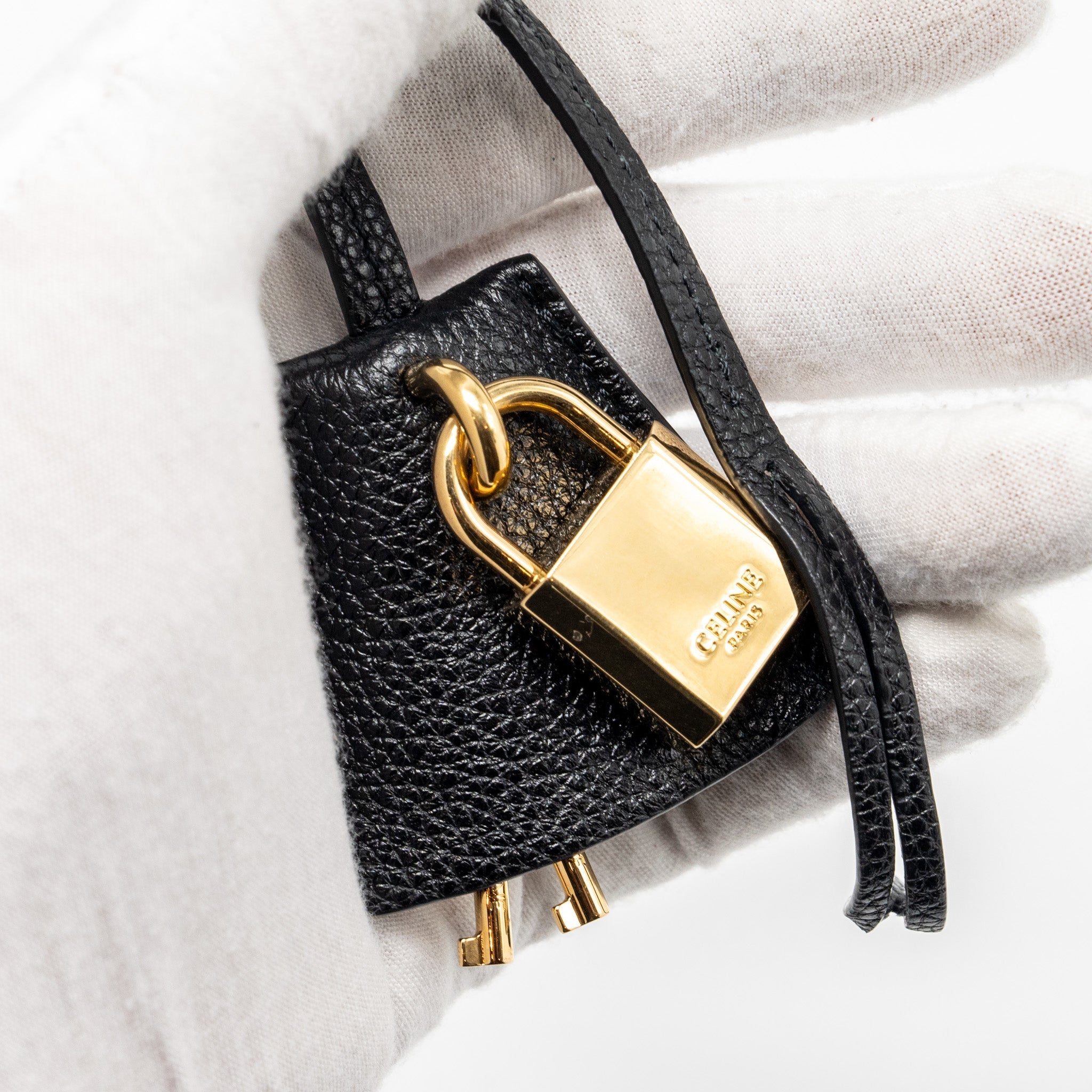 CELINE 16 BAG GRAINED CALFSKIN BLACK GHW