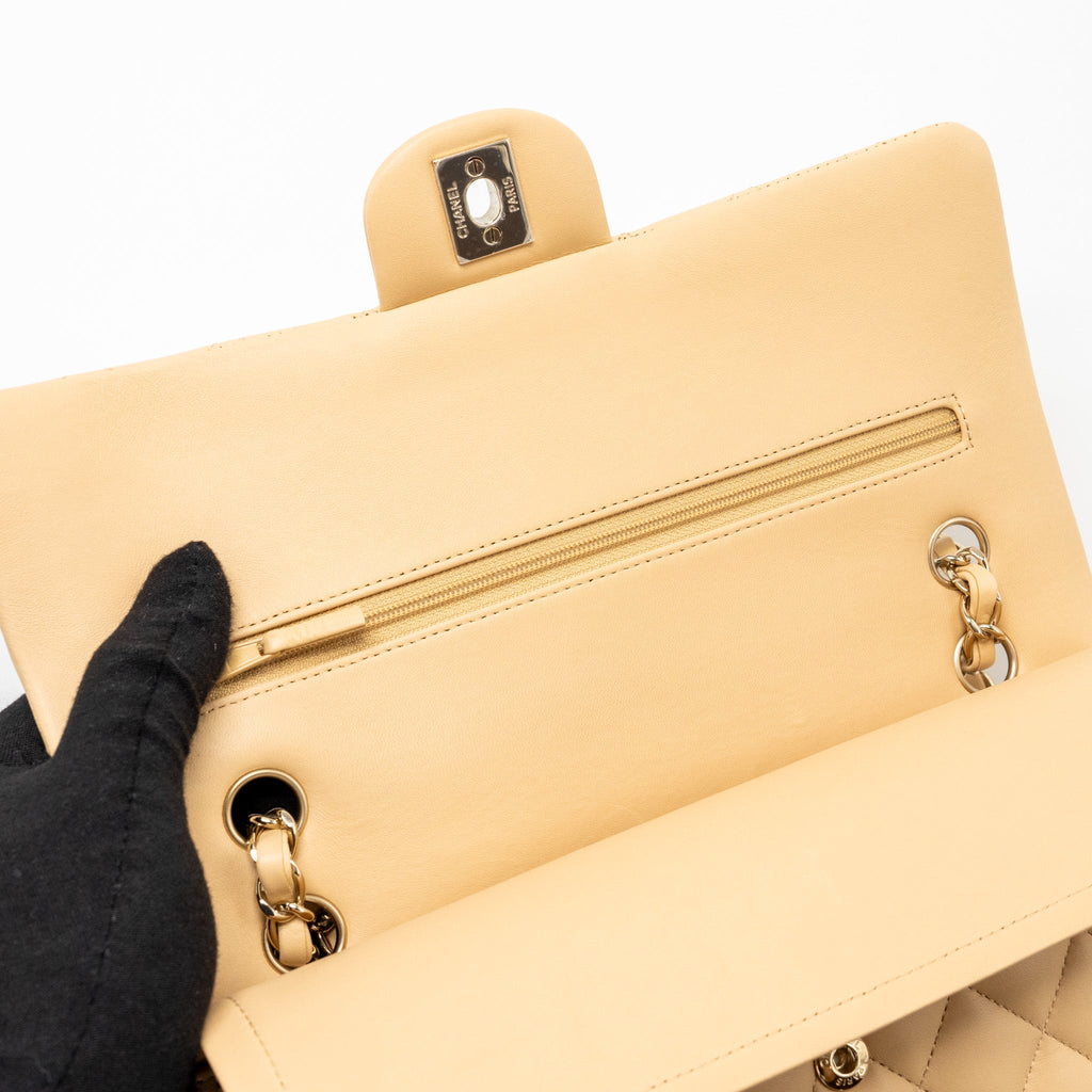 CHANEL MEDIUM CLASSIC DOUBLE FLAP BAG LAMBSKIN BEIGE LGHW (MICROCHIP)