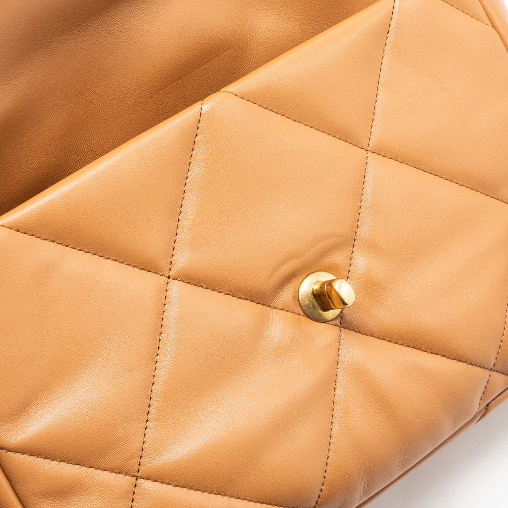CHANEL LARGE 19 BAG 30CM LAMBSKIN CARAMEL MULTICOLOUR HARDWARE (MICROCHIP)