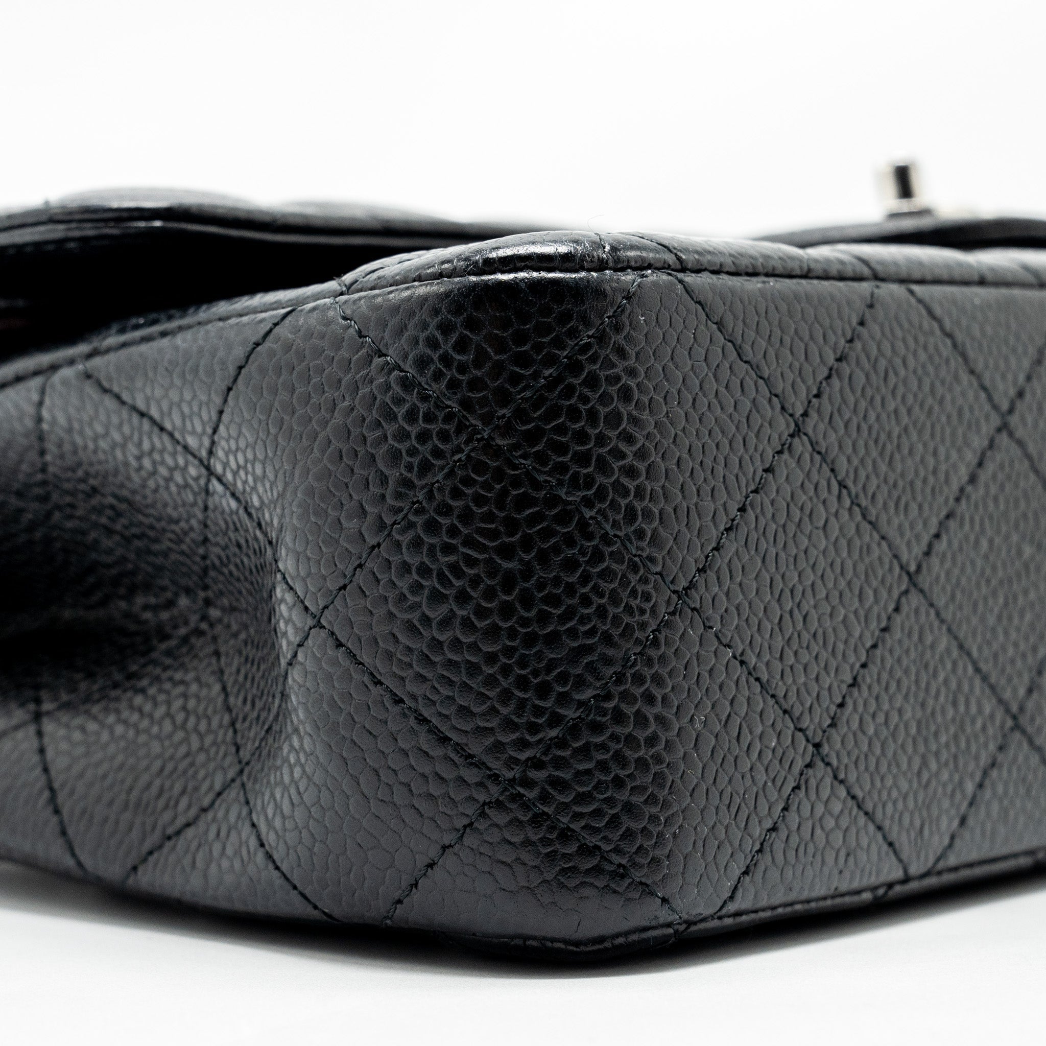 CHANEL MEDIUM CLASSIC DOUBLE FLAP BAG CAVIAR BLACK SHW (MICROCHIP)