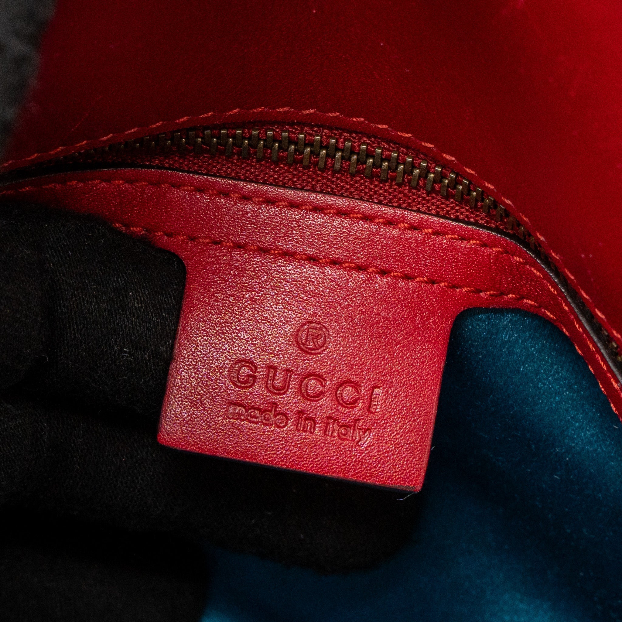 GUCCI SMALL GG MARMONT BAG VELVET RED BRUSHED GHW