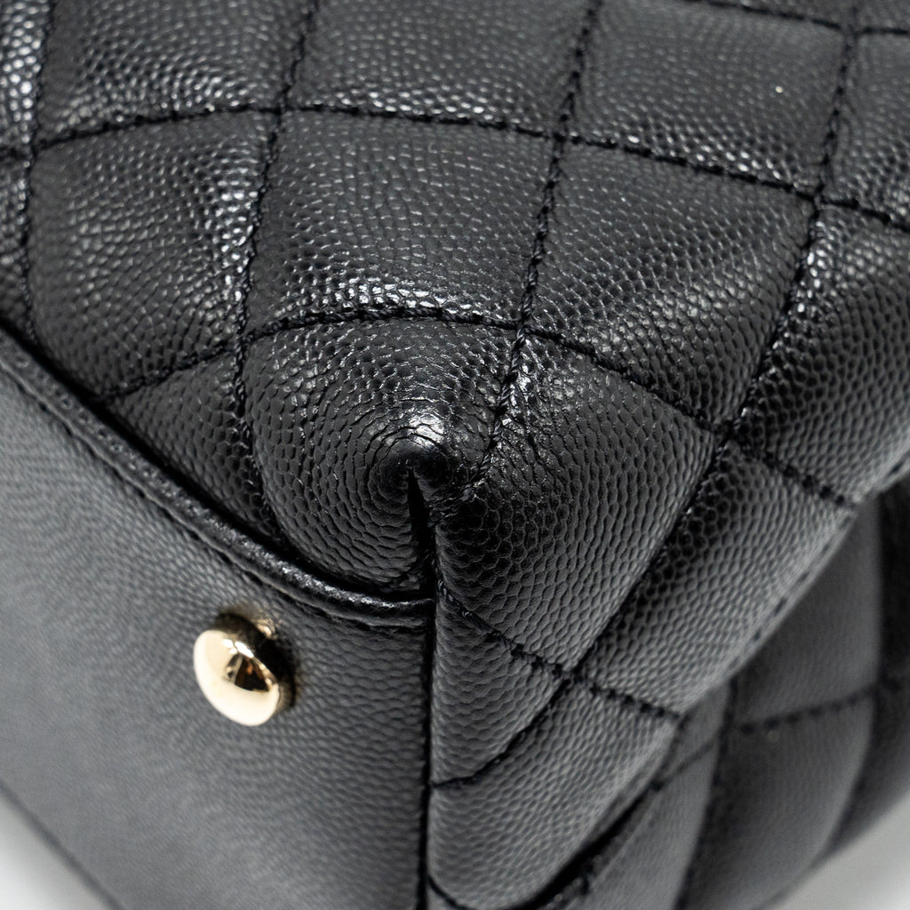 CHANEL LARGE COCO HANDLE CAVIAR BLACK LGHW (MICROCHIP)