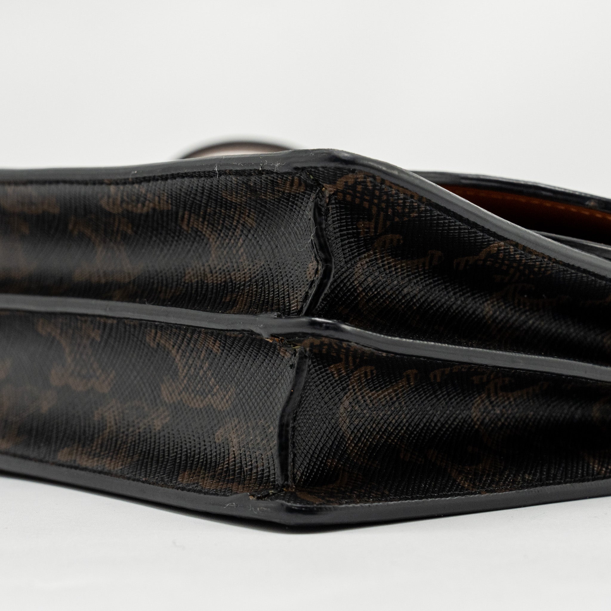 CELINE WALLET ON STRAP TRIOMPHE CANVAS /SMOOTH LAMBSKIN TAN GHW