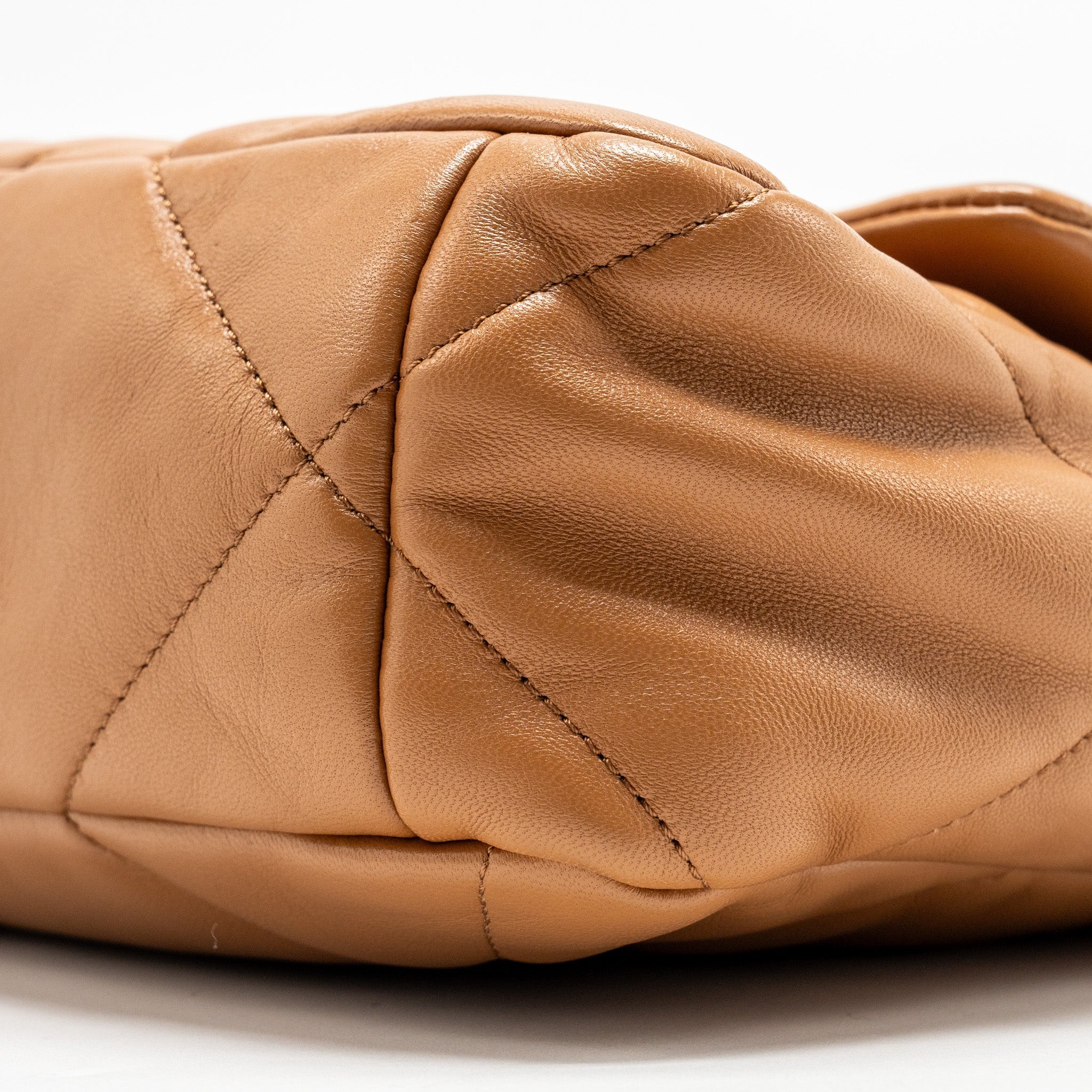 CHANEL LARGE 19 BAG 30CM LAMBSKIN CARAMEL MULTICOLOUR HARDWARE (MICROCHIP)