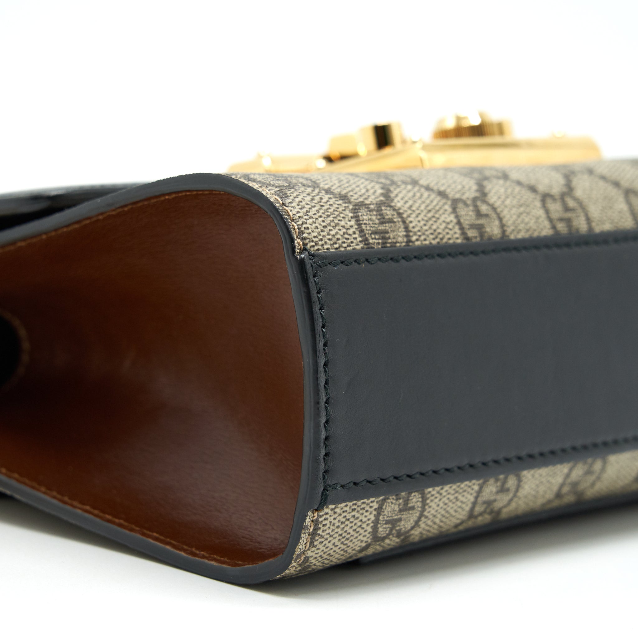 GUCCI PADLOCK SMALL GG SHOULDER BAG