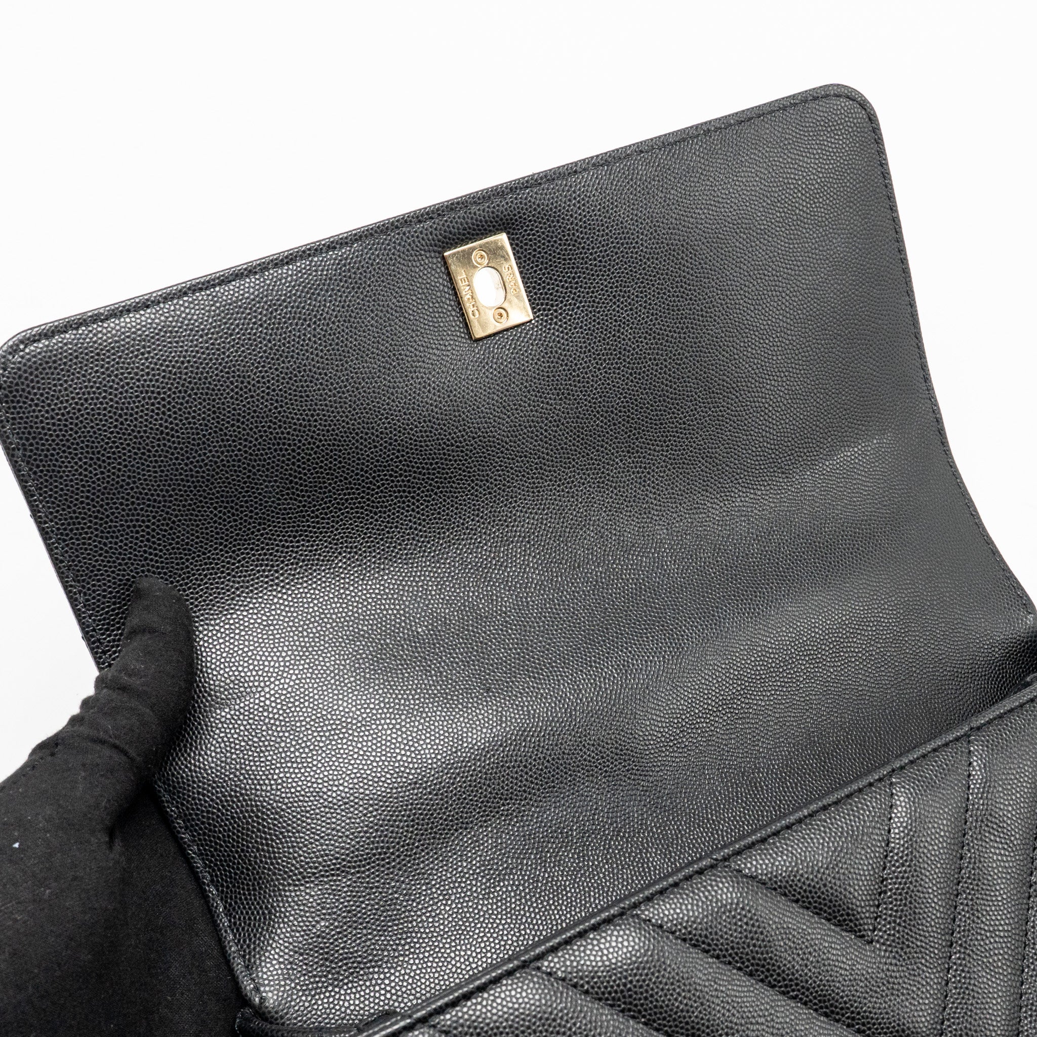 CHANEL MEDIUM CHEVRON COCO HANDLE CAVIAR BLACK / BURGUNDY HANDLE LGHW