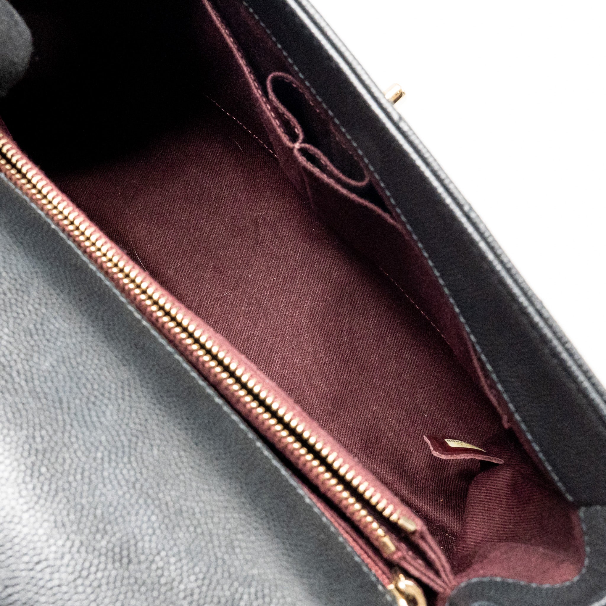 CHANEL MEDIUM CHEVRON COCO HANDLE CAVIAR BLACK / BURGUNDY HANDLE LGHW