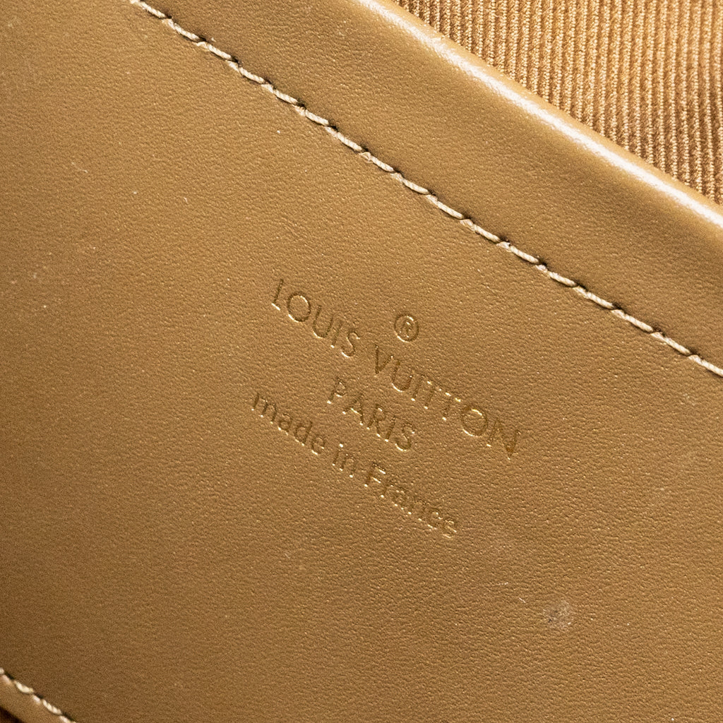 LOUIS VUITTON UTILITY CROSSBODY BAG MONOGRAM CANVAS GHW