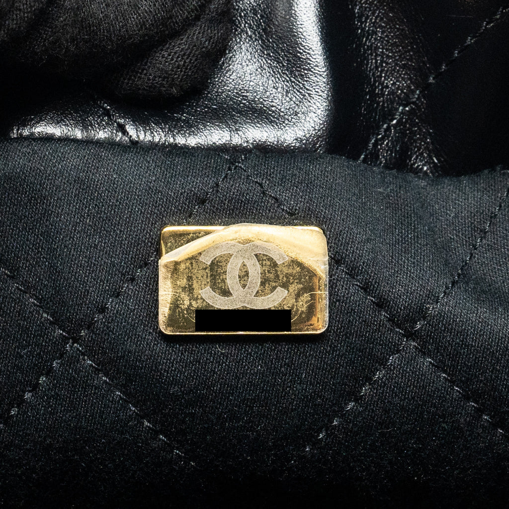 CHANEL MINI 22 BAG SHINY CALFSKIN BLACK GHW (MICROCHIP)