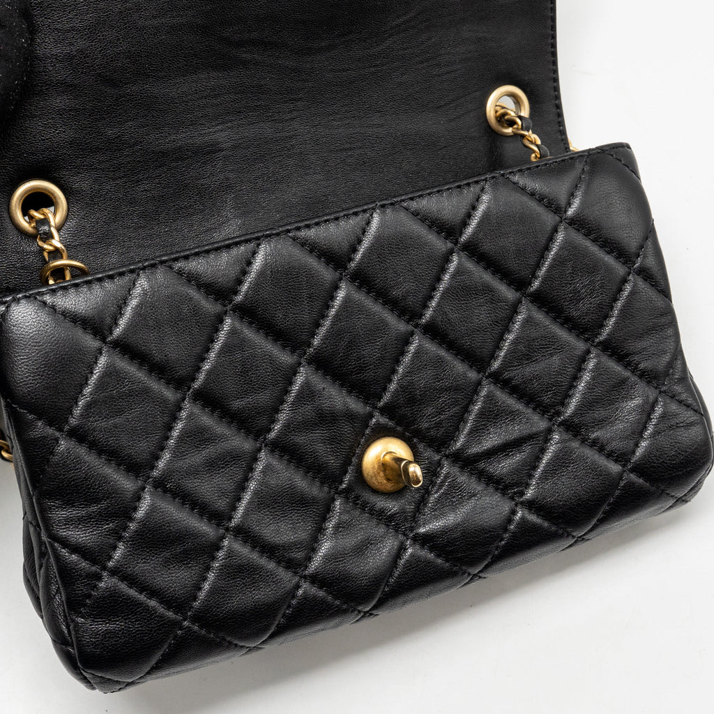 CHANEL 22C QUILTED FLAP BAG LAMBSKIN BLACK GHW (MICROCHIP)