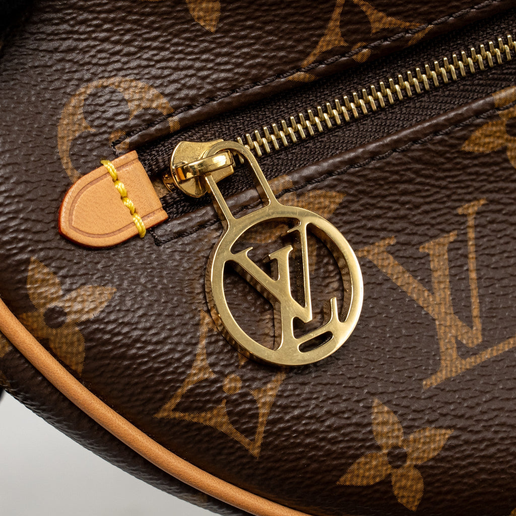 LOUIS VUITTON LOOP BAG MONOGRAM CANVAS GHW