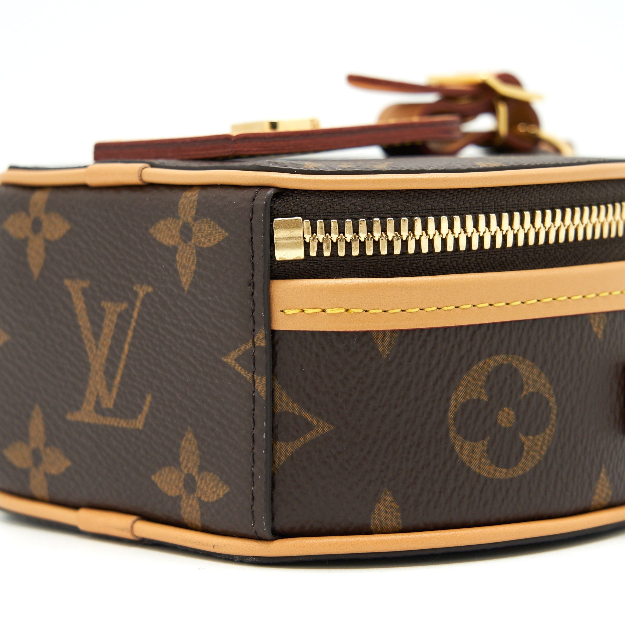 LOUIS VUITTON MINI BOITE CHAPEAU CROSSBODY BAG