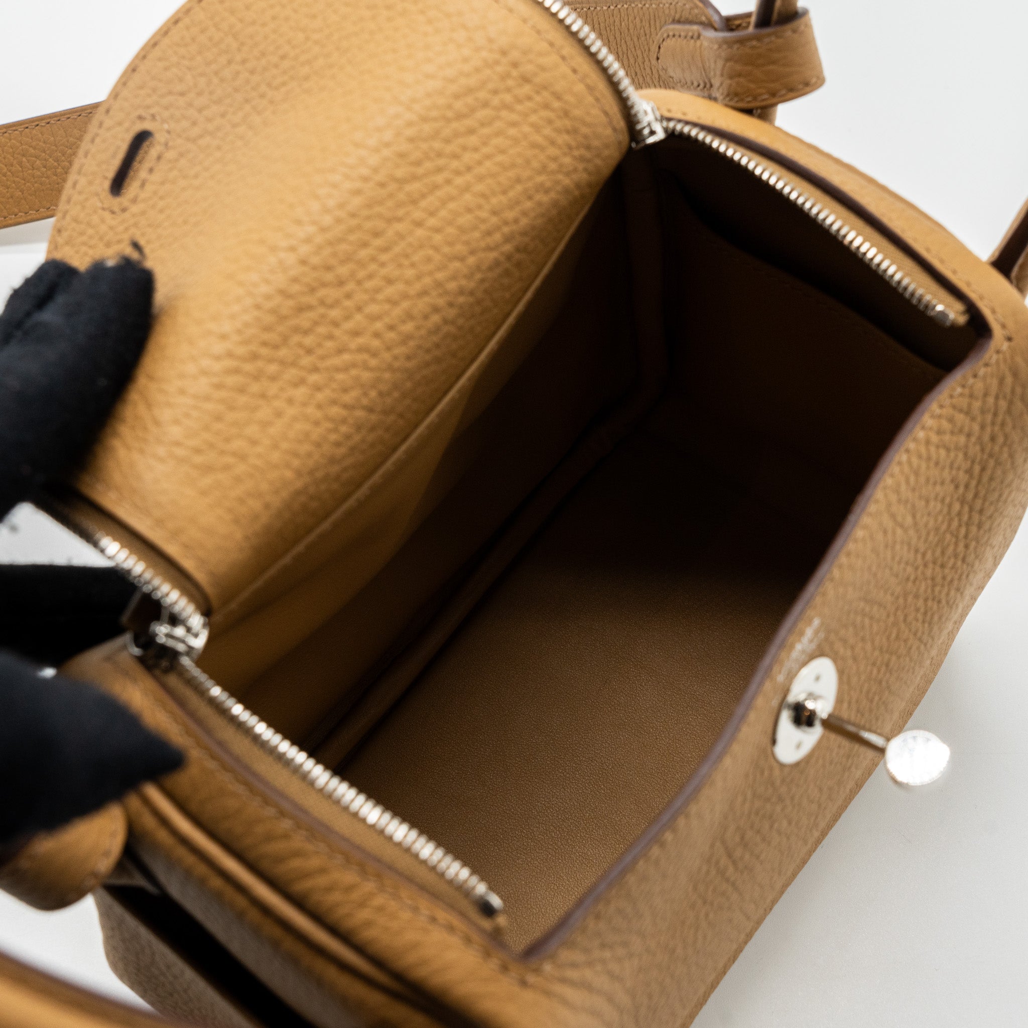 HERMES MINI LINDY CLEMENCE 4B BISCUIT SHW