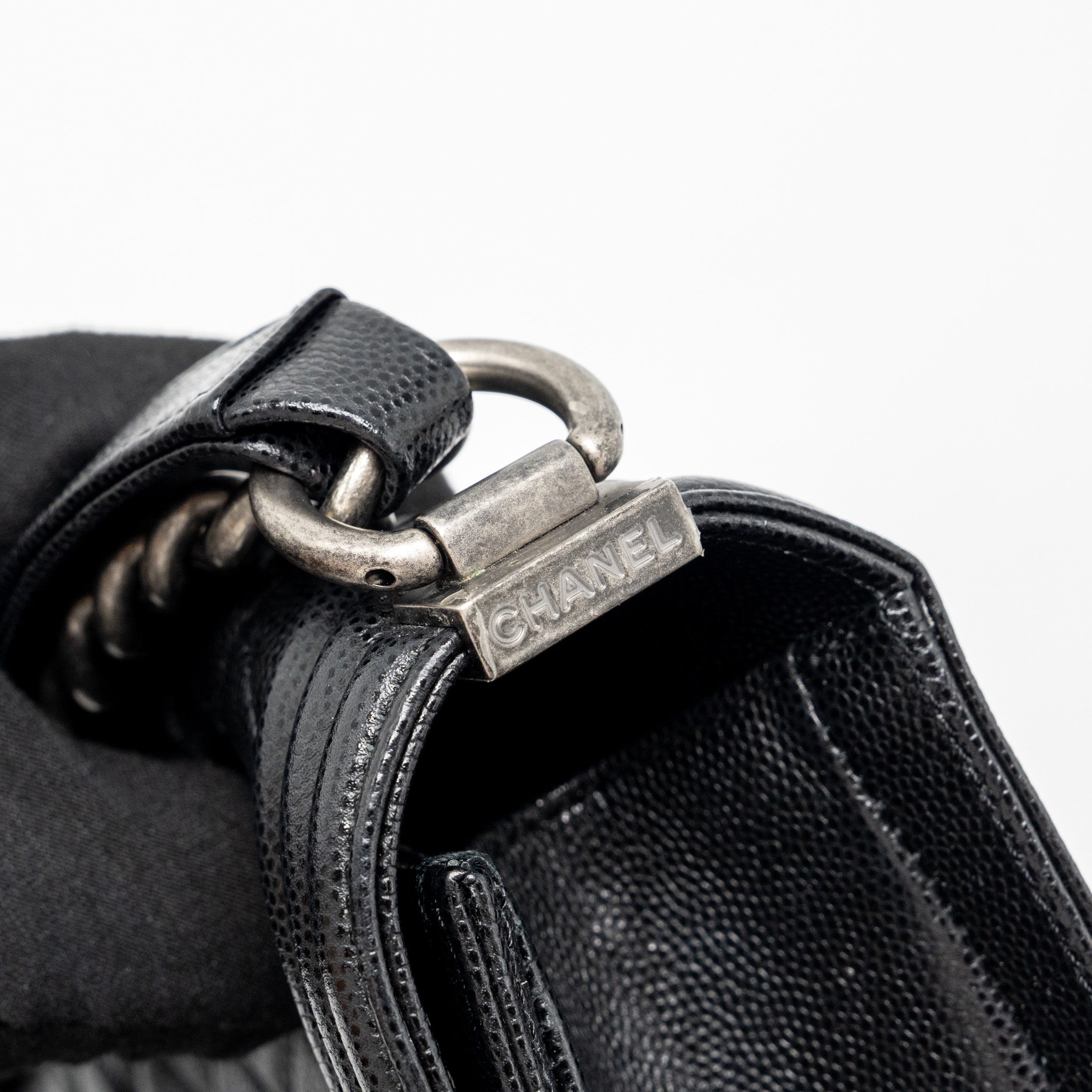 CHANEL MEDIUM BOY BAG CAVIAR BLACK RUTHENIUM HARDWARE