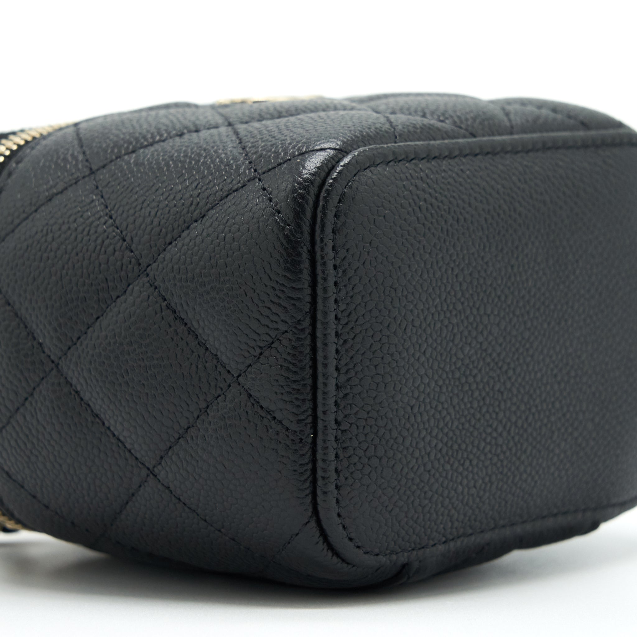 CHANEL 22S DETAILED LOGO MINI VANITY WITH CHAIN CAVIAR BLACK LGHW