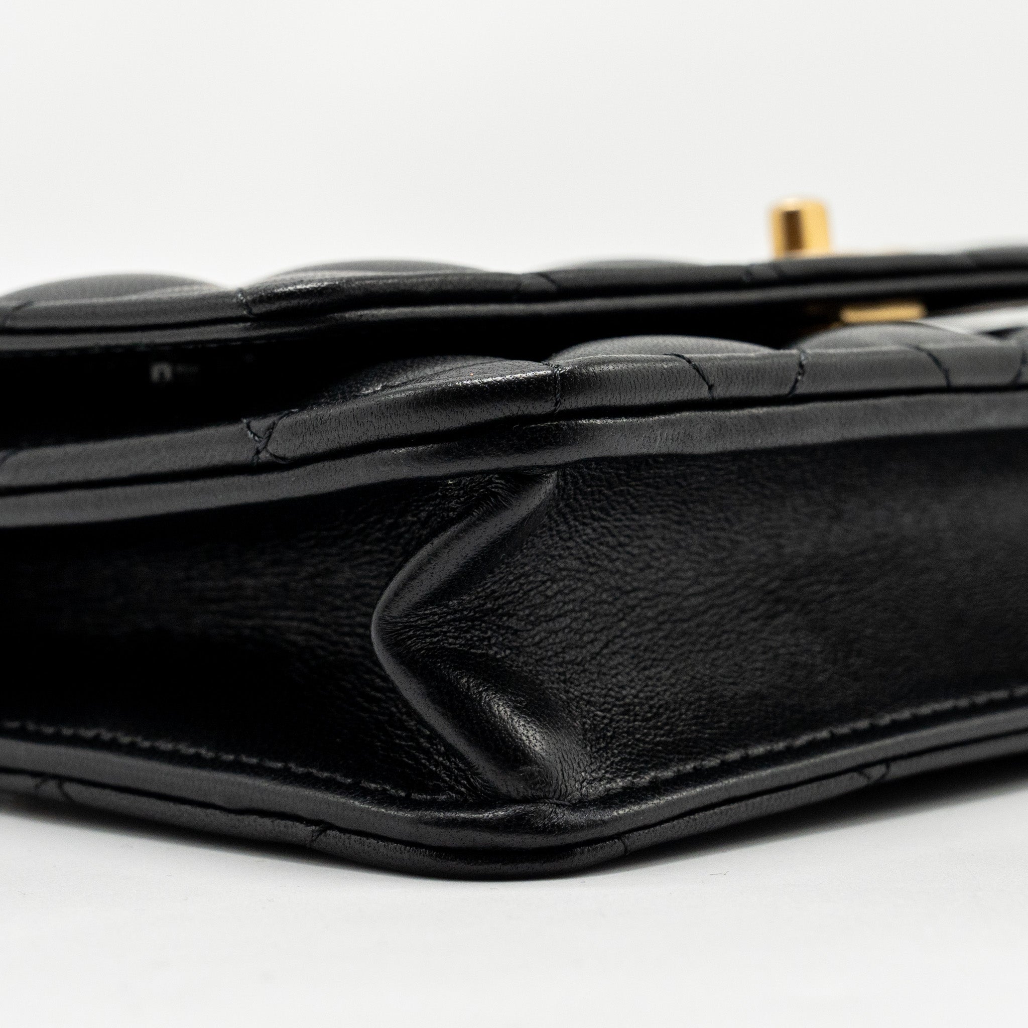 CHANEL PEARL CRUSH WALLET ON CHAIN LAMBSKIN BLACK GHW (MICROCHIP)