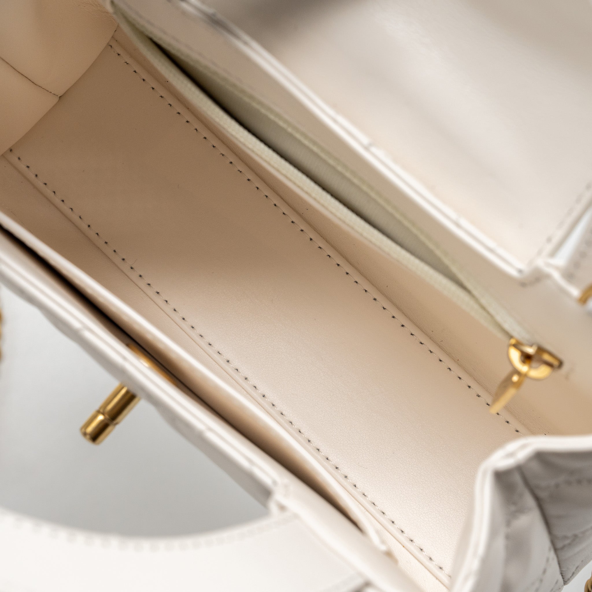 CHANEL 23K MINI KELLY SHOPPING TOTE BAG CALFSKIN WHITE GHW (MICROCHIP)