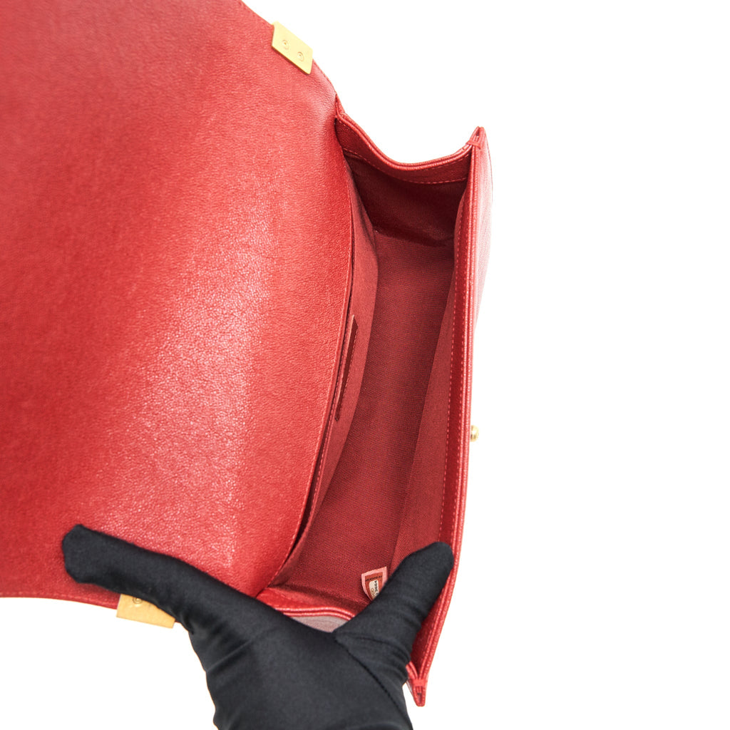 CHANEL MEDIUM BOY GRAINED RED CALFSKIN BRUSHED GHW