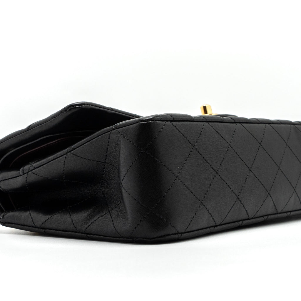 CHANEL MEDIUM CLASSIC FLAP BAG LAMBSKIN BLACK GHW