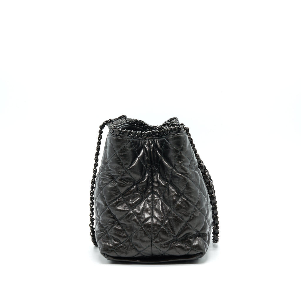 CHANEL QUILTED TOTE BAG WITH CHAIN