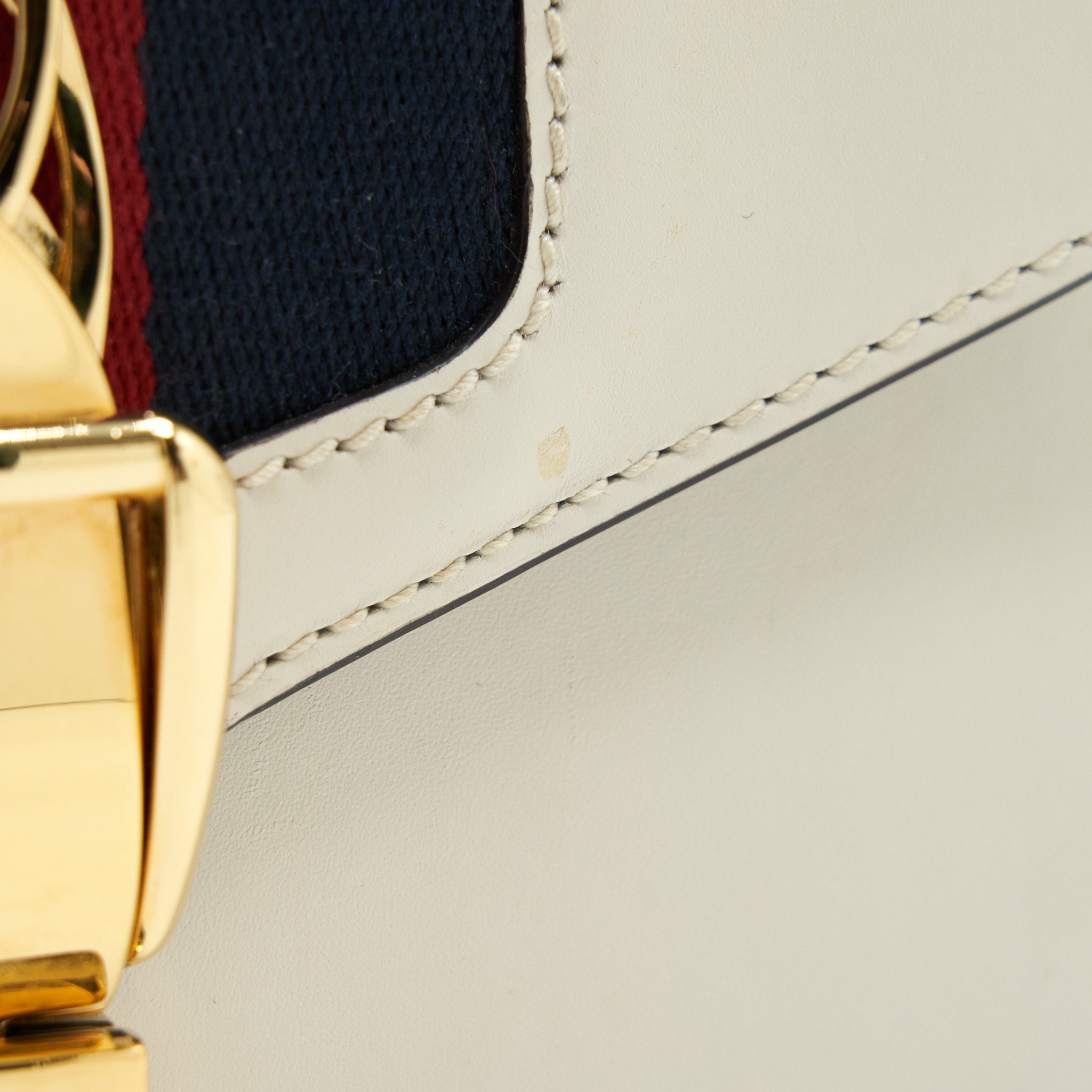 GUCCI MINI SYLVIE CROSSBODY CHAIN BAG WHITE