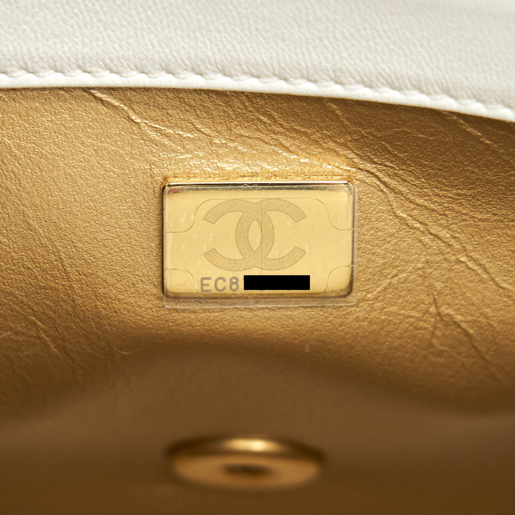 CHANEL 21B PEARL CRUSH SQUARE MINI FLAP BAG WHITE GHW