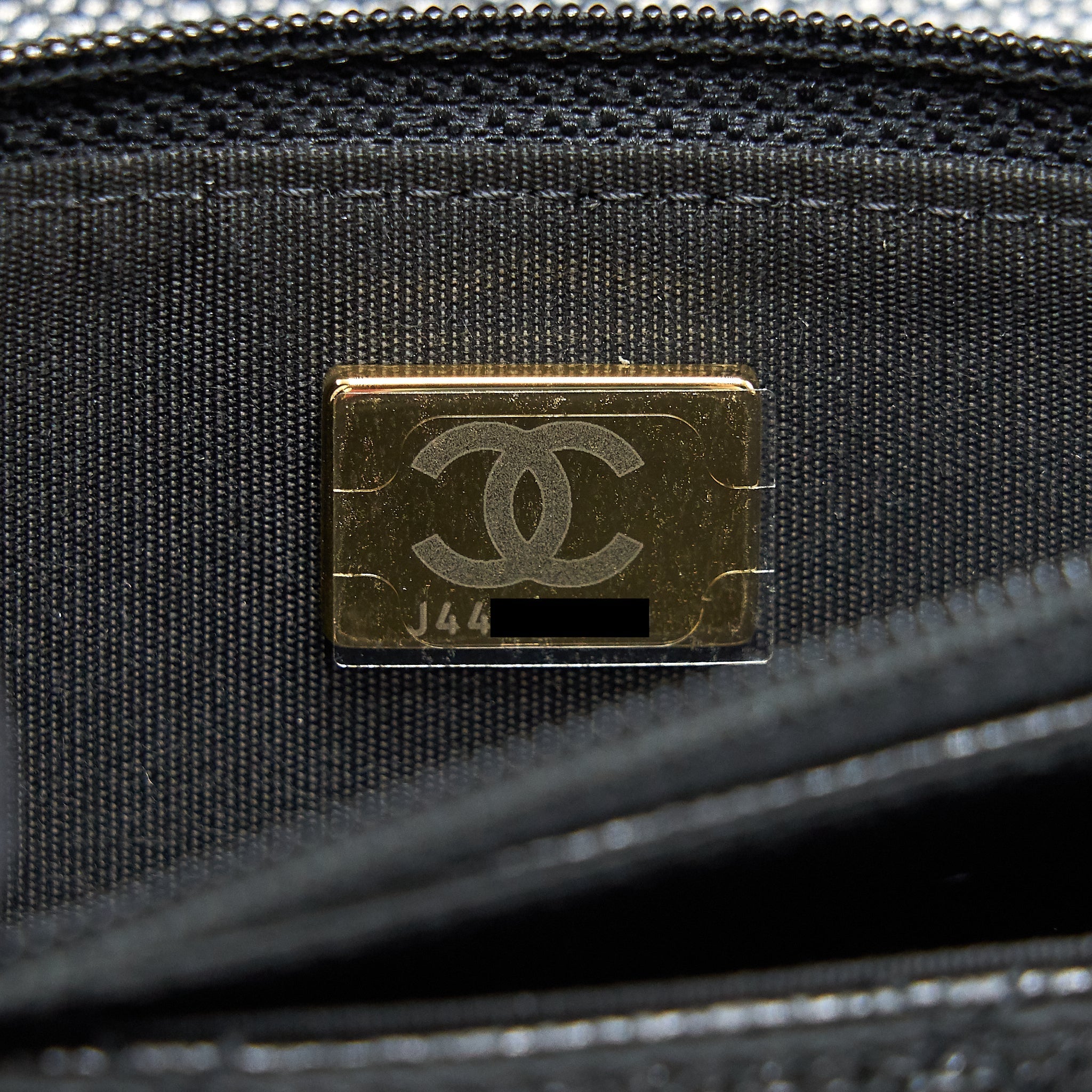 CHANEL 21A COCO LETTER WALLET ON CHAIN BLACK CAVIAR GHW