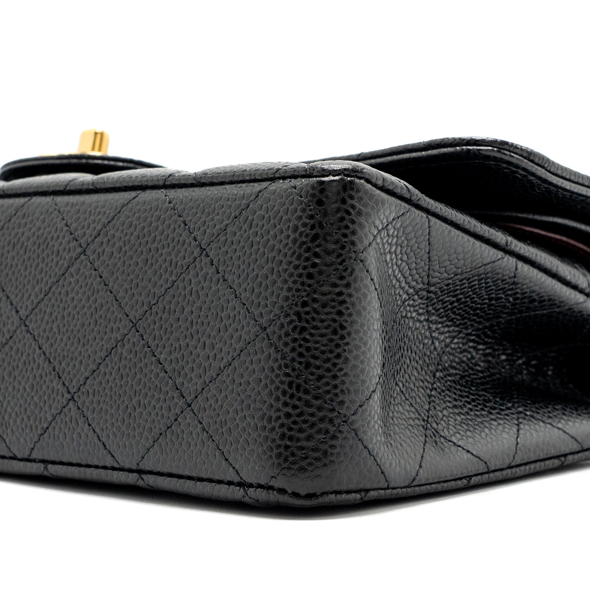 CHANEL MEDIUM CLASSIC DOUBLE FLAP BAG CAVIAR BLACK GHW