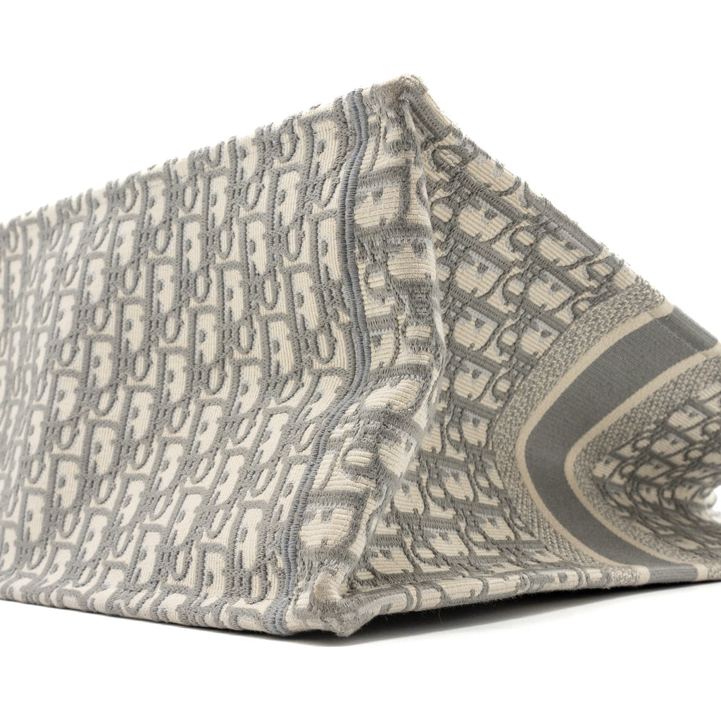 DIOR LARGE BOOK TOTE DIOR OBLIQUE EMBROIDERY ECRU/ GREY