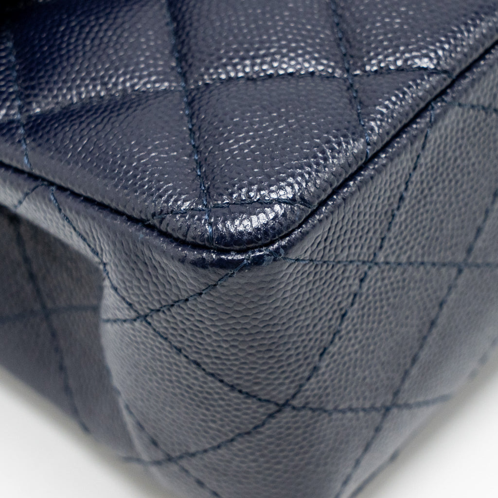 CHANEL SMALL CLASSIC DOUBLE FLAP BAG CAVIAR NAVY GHW (MICROCHIP)