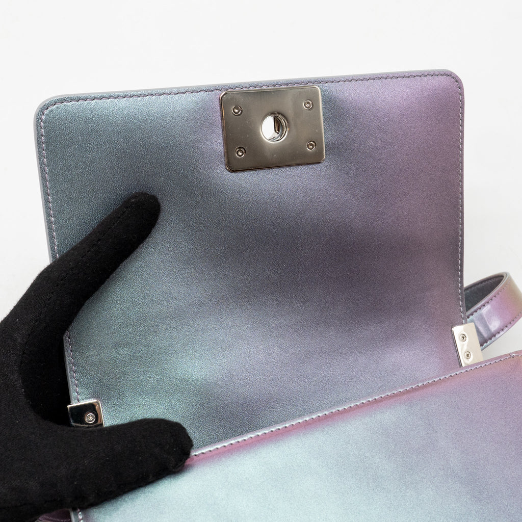 CHANEL SMALL BOY BAG LIMITED EDITION PATENT LEATHER IRIDESCENT LIGHT PURPLE SHW