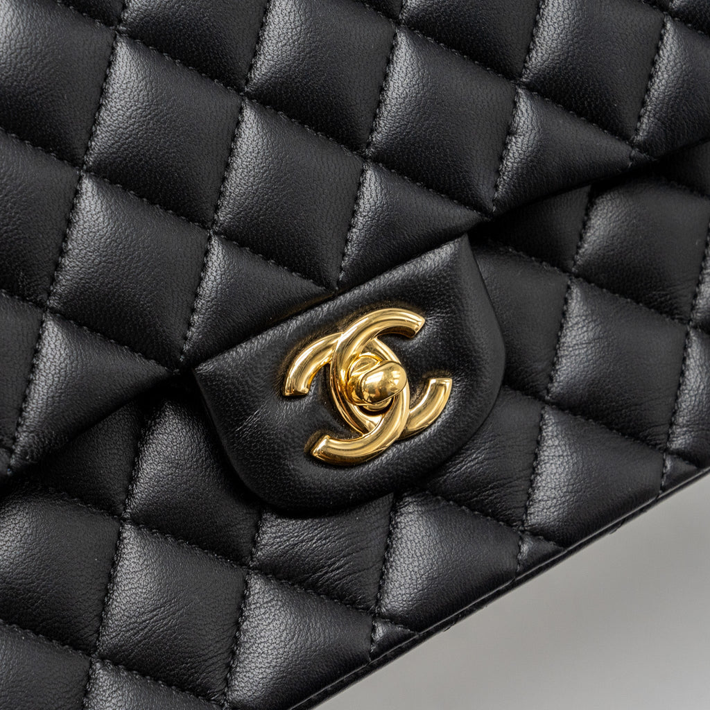 CHANEL MEDIUM CLASSIC DOUBLE FLAP BAG LAMBSKIN BLACK GHW